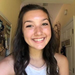 Meet your Posher, Brianna